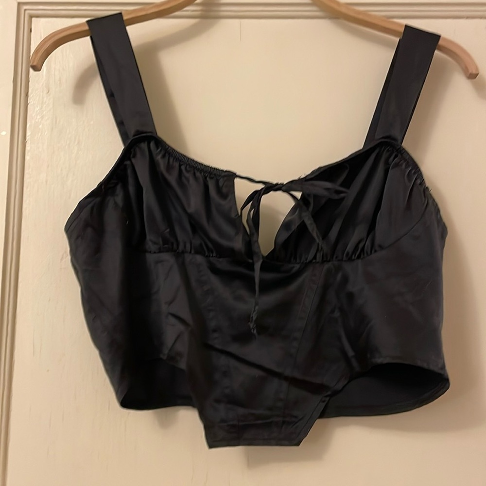 Silky Cropped Tank Top